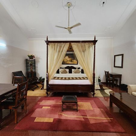 Hotel Royal Ark - Kasauli Kültér fotó