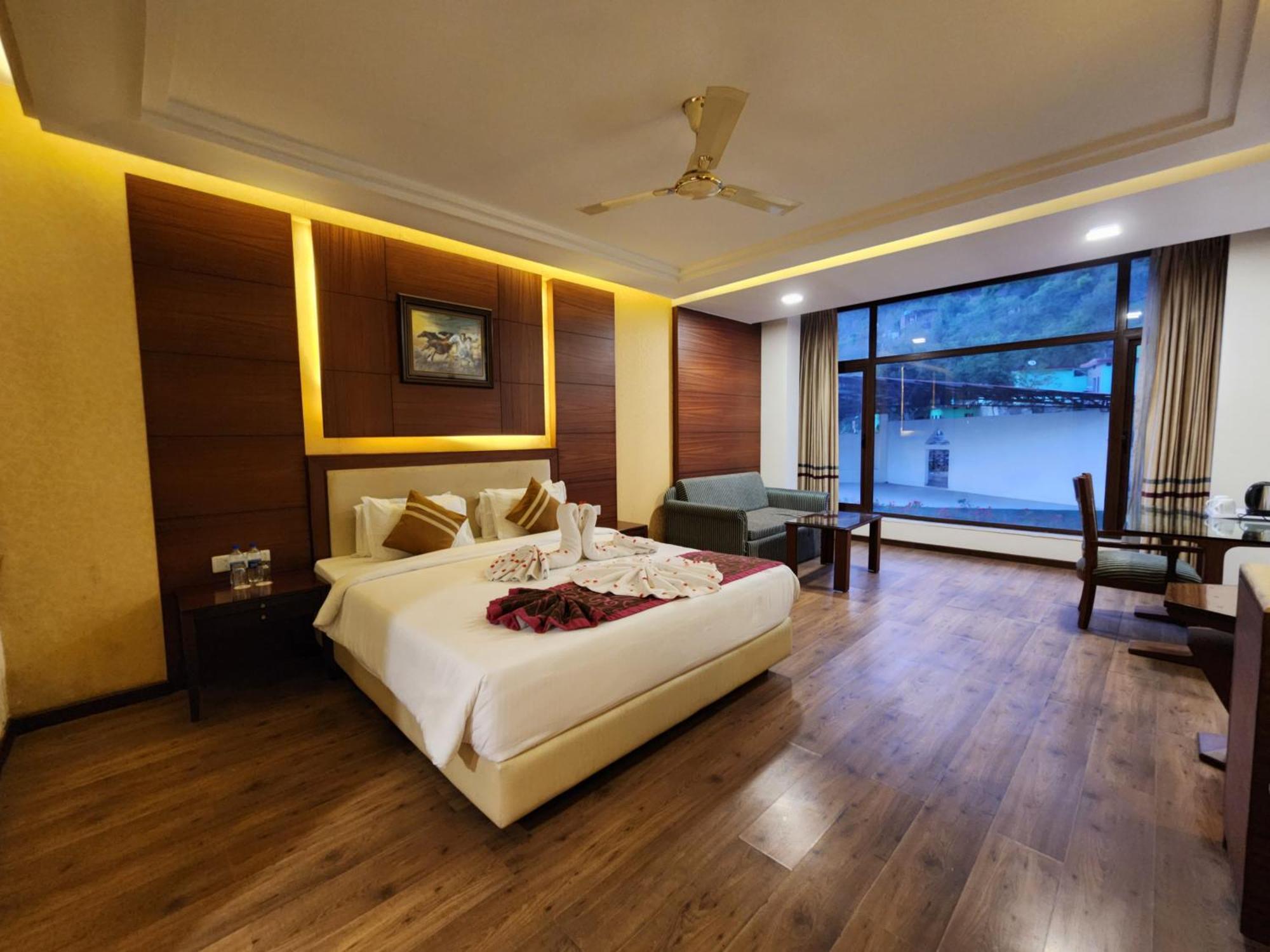 Hotel Royal Ark - Kasauli Kültér fotó