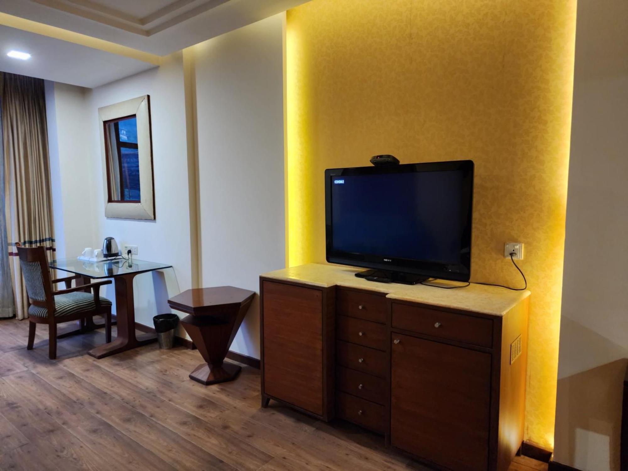 Hotel Royal Ark - Kasauli Kültér fotó