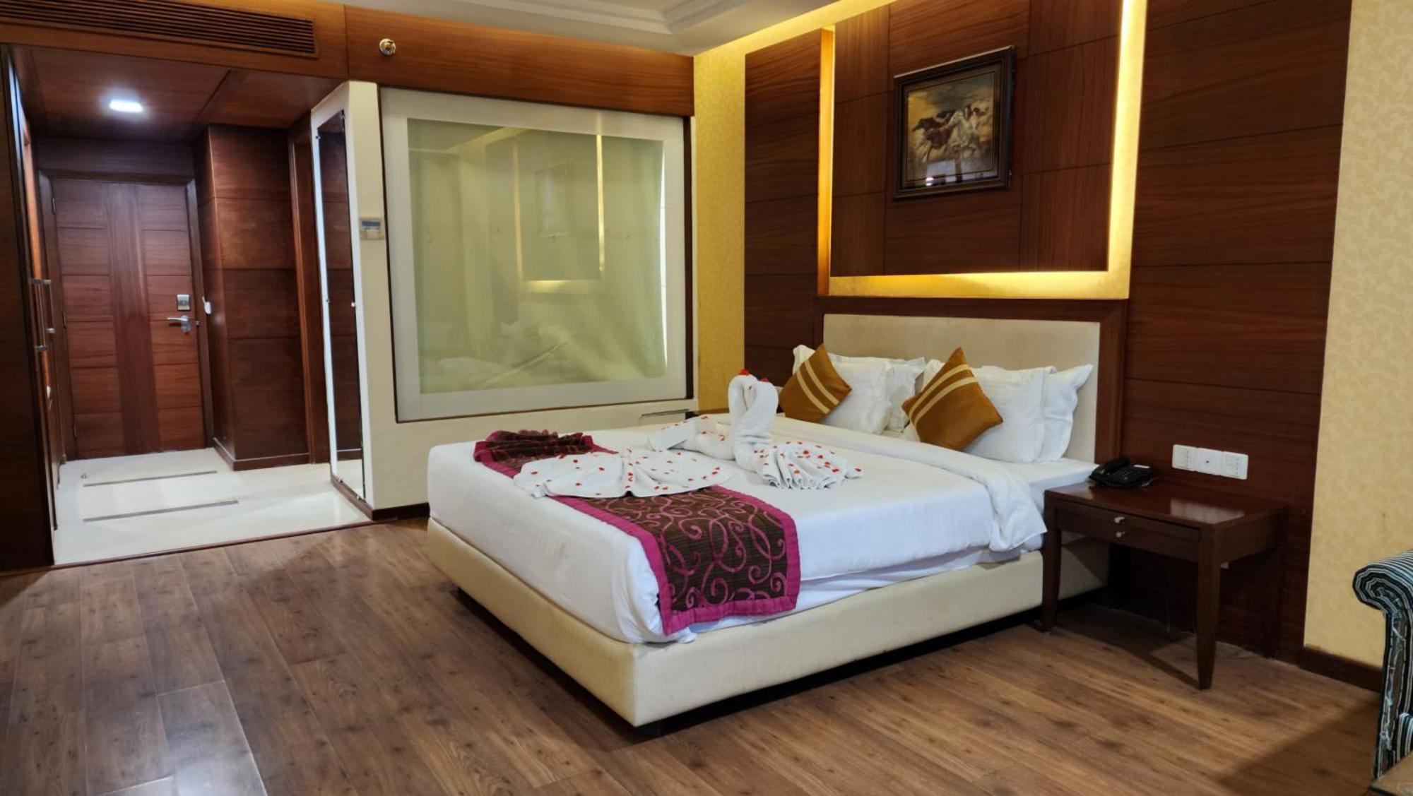 Hotel Royal Ark - Kasauli Kültér fotó