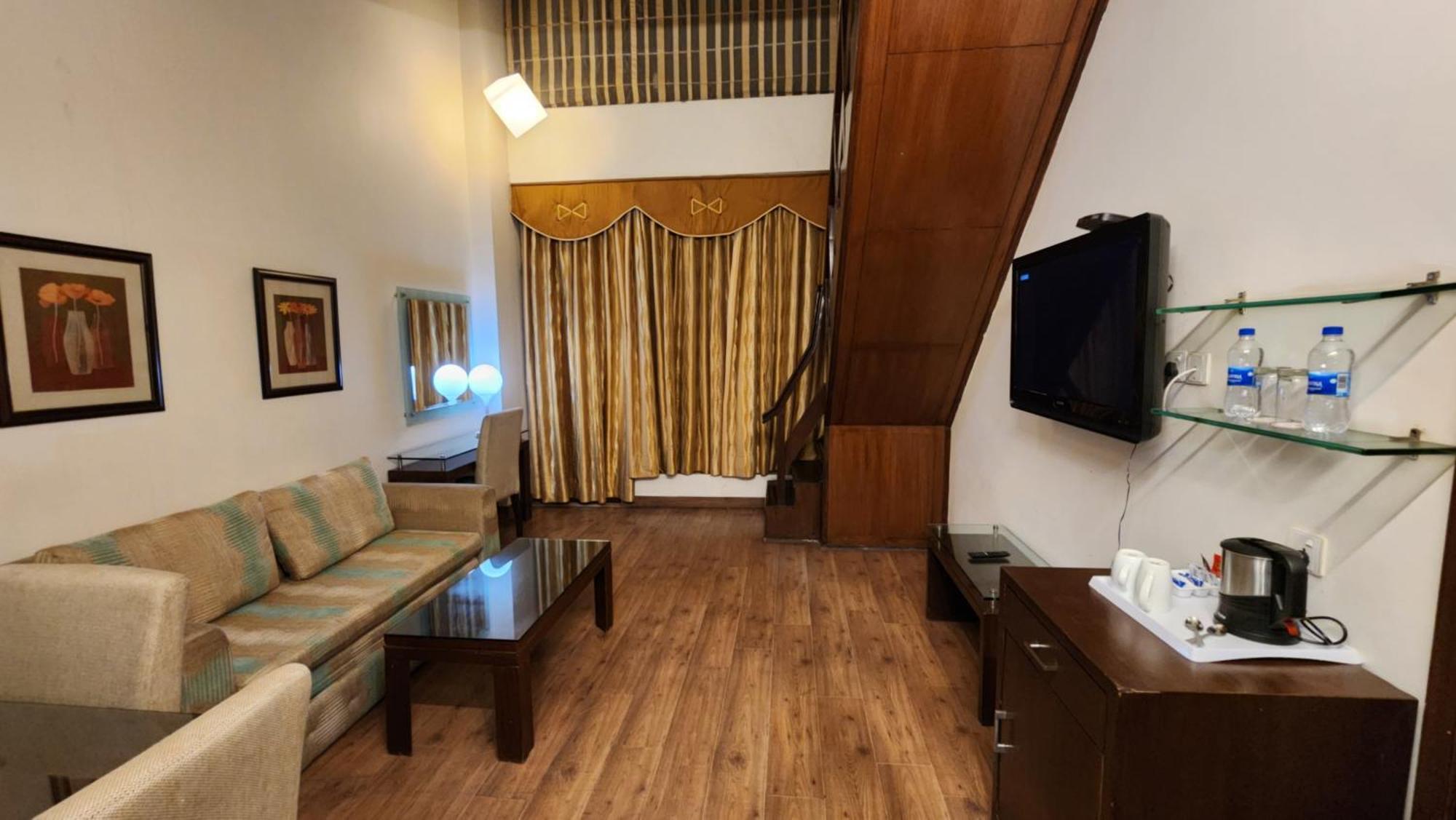 Hotel Royal Ark - Kasauli Kültér fotó
