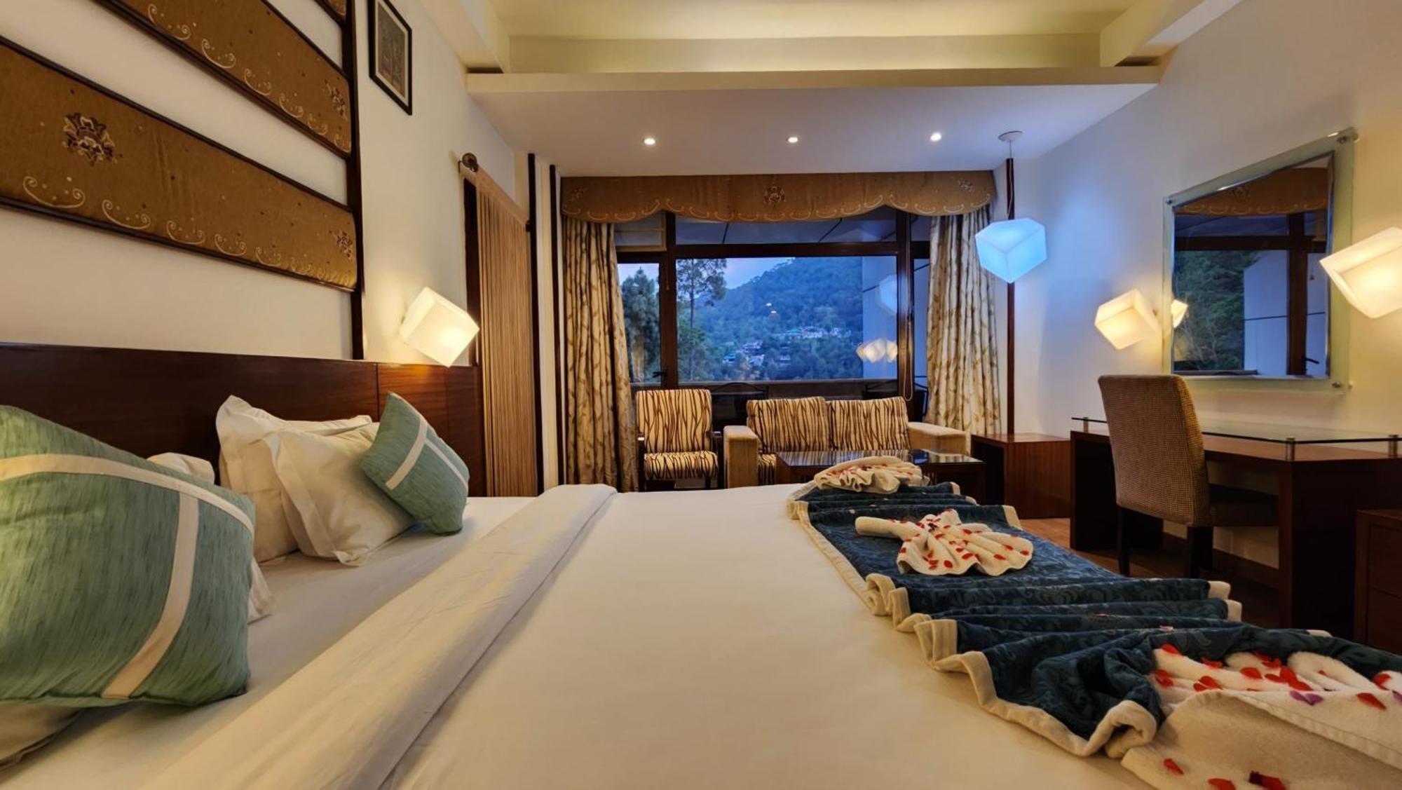 Hotel Royal Ark - Kasauli Kültér fotó