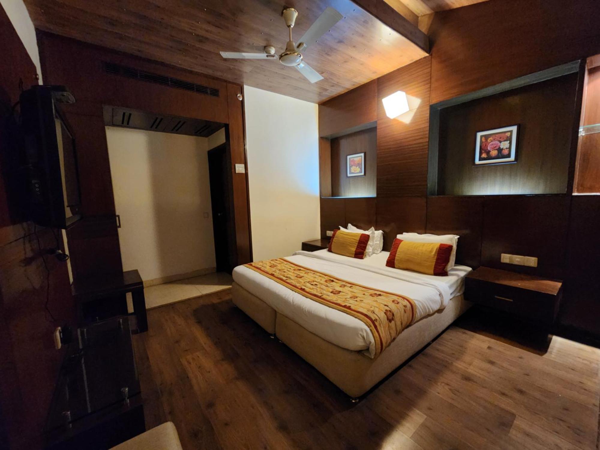 Hotel Royal Ark - Kasauli Kültér fotó