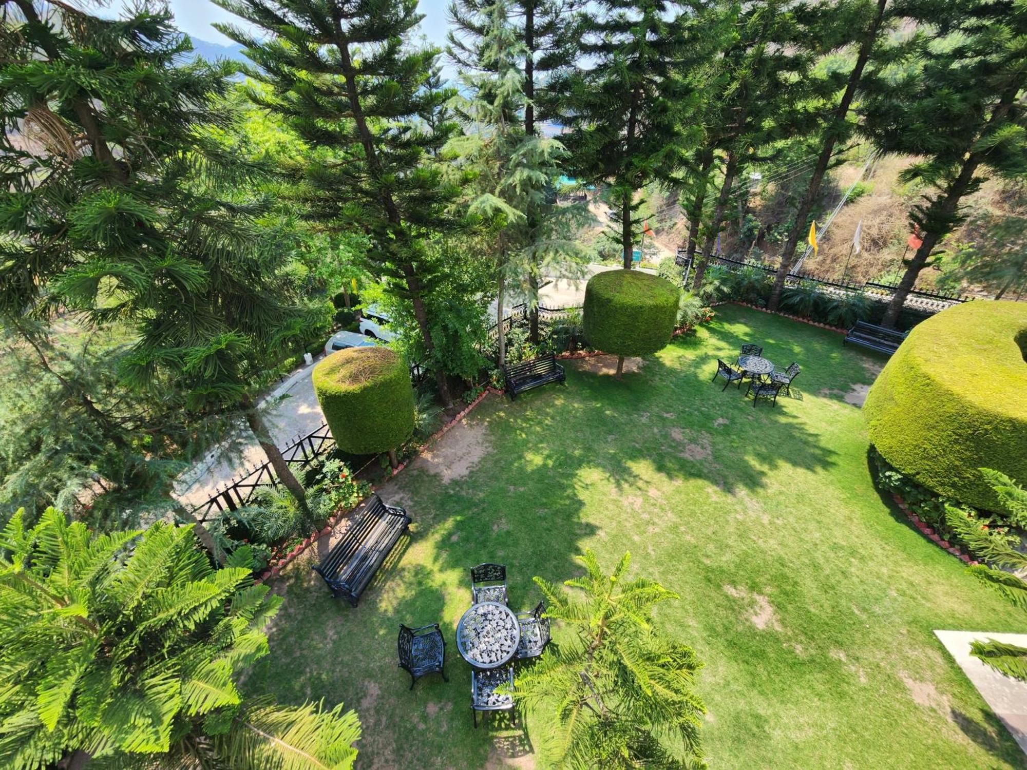 Hotel Royal Ark - Kasauli Kültér fotó